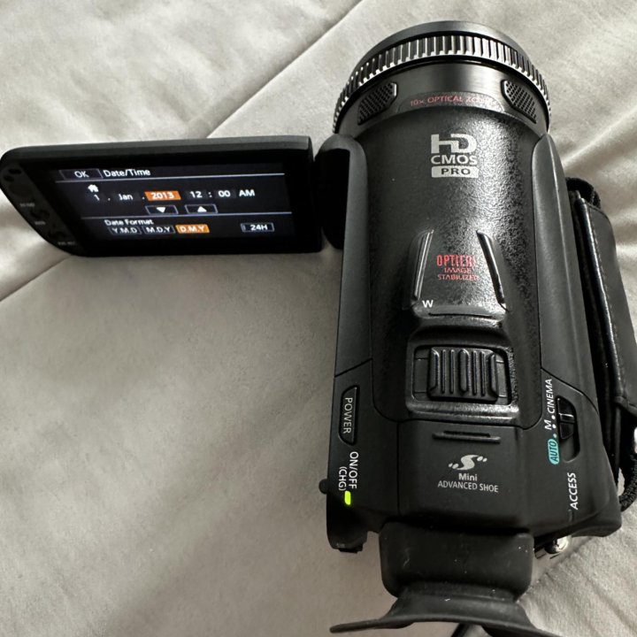 Видеокамера Canon Legria HF G25