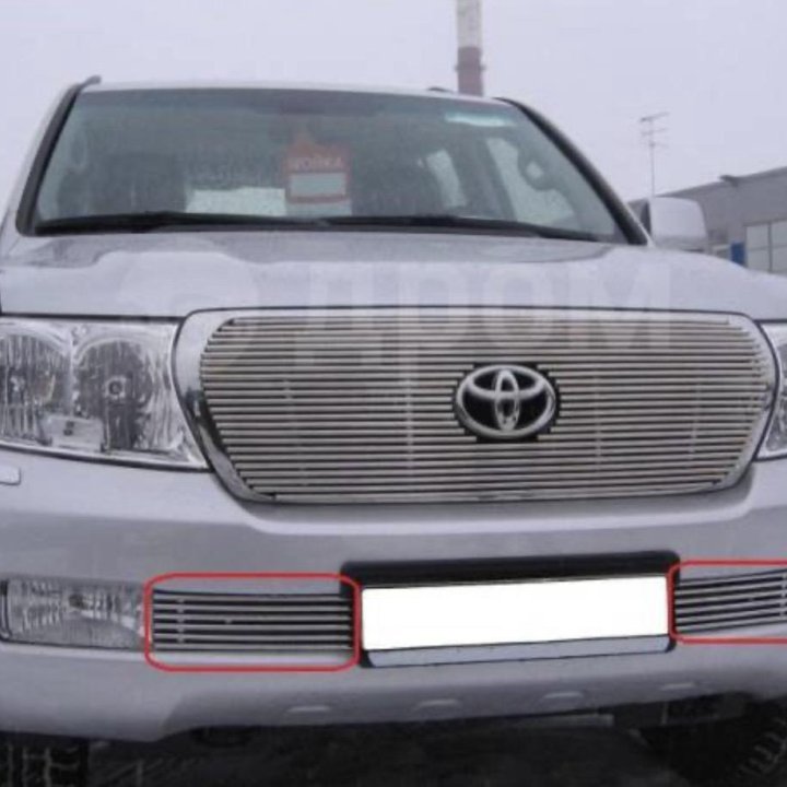 Хром решётка в бампер Land Cruiser 200