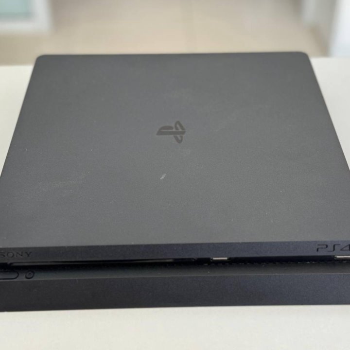 Sony PS4 PlayStation Slim 4 + геймпад (500Гб, бу)