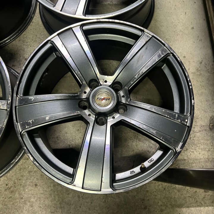 Стильные литые диски Forsage 5x112 Цо 66.6 R17