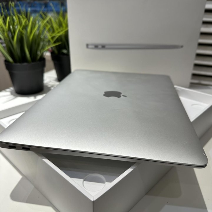 Apple MacBook Air 13 2020, М1