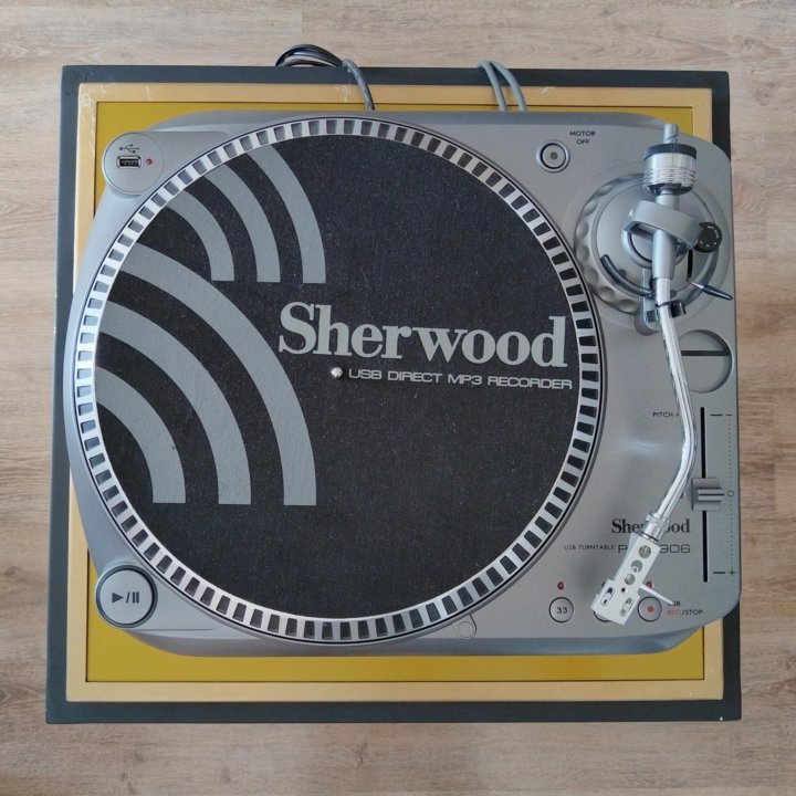 Виниловый проигрыватель Sherwood PM9906