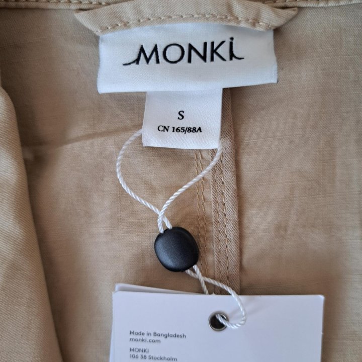 Плащ Monki