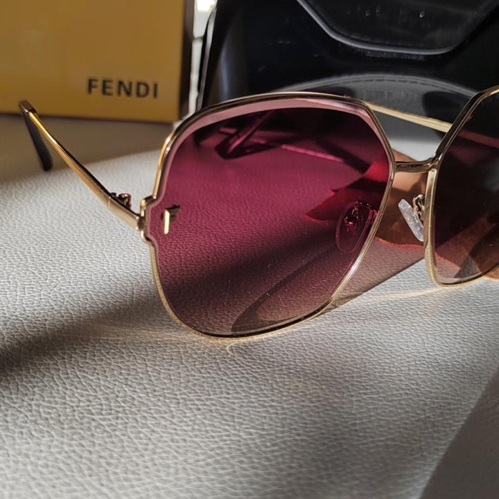 Очки Fendi