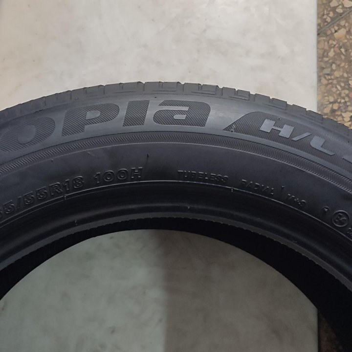 235/55/18 пара шин б/у Bridgestone 235 55 R18