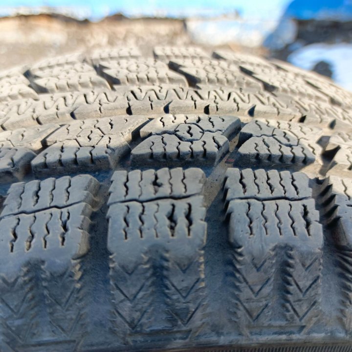 175/70 R13 Toyo Observe GSi-5