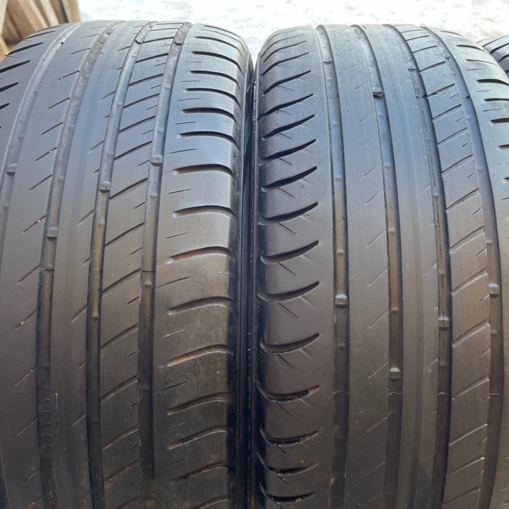 Лето Viatti Strada Asimmetrico 225/50 R17 94V