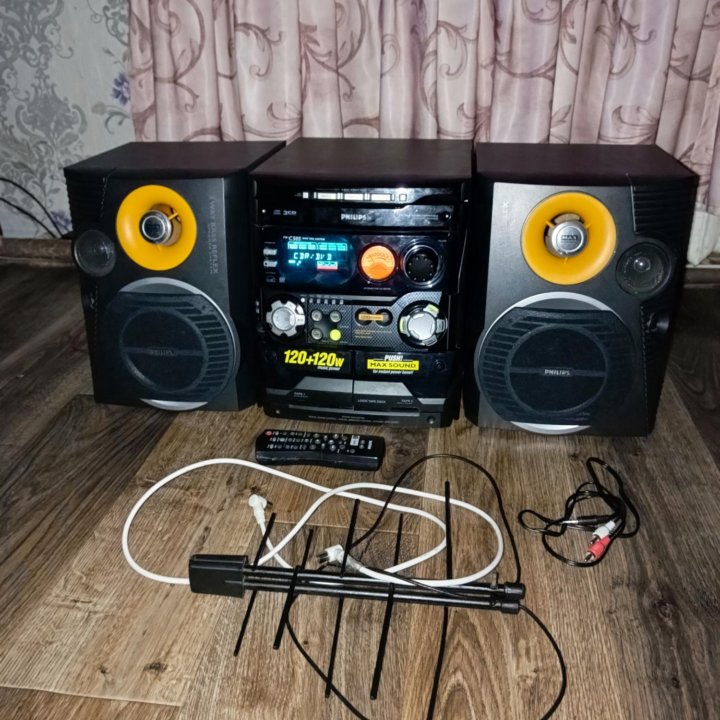 Музыкальный центр