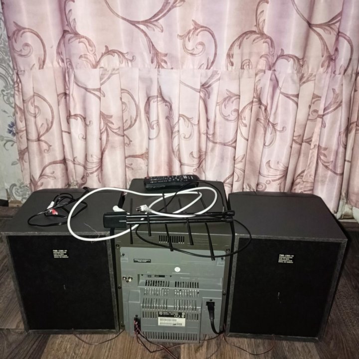 Музыкальный центр