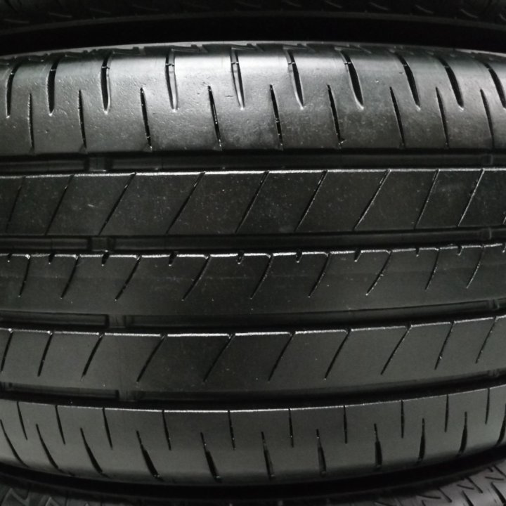 Комплект (№332) летних шин 215/60R17 изЯпонии