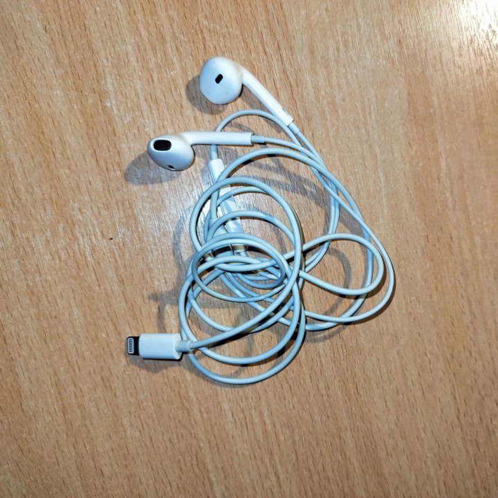 Наушники apple earpods lightning