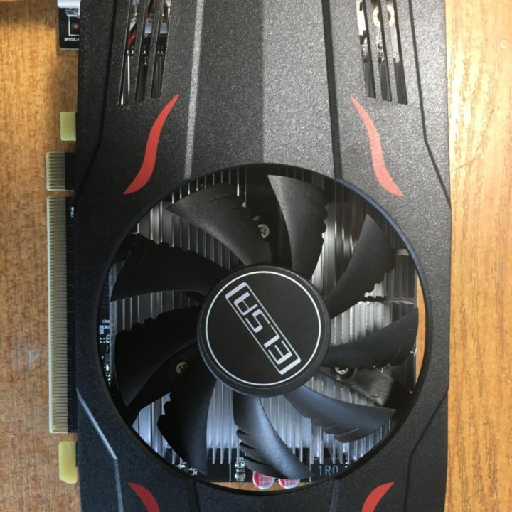 Видеокарта AMD Radeon RX 550 4 ГБ GDDR5