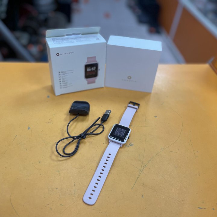 Смарт часы Amazfit Bip S