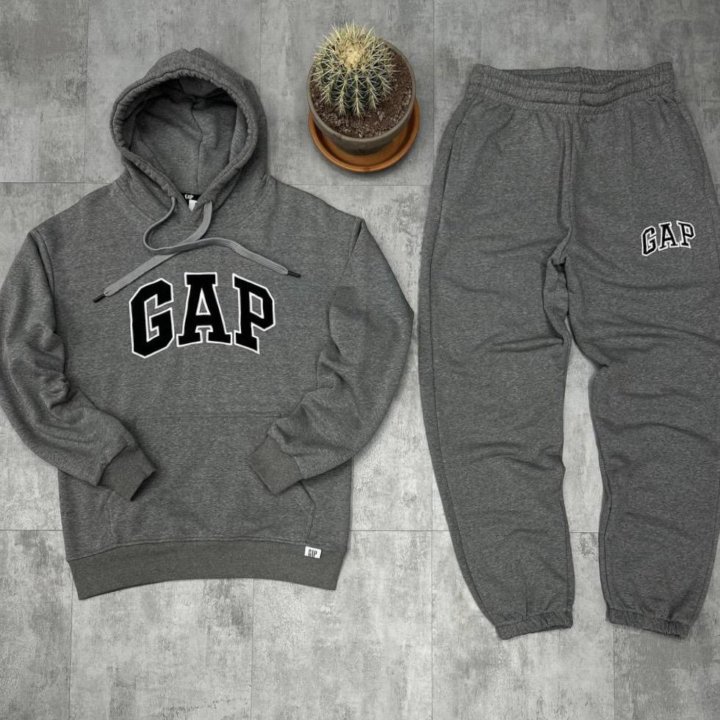 Костюм спортивный GAP