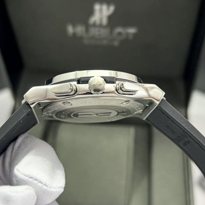 Мужские часы HUBLOT с японским механизмом