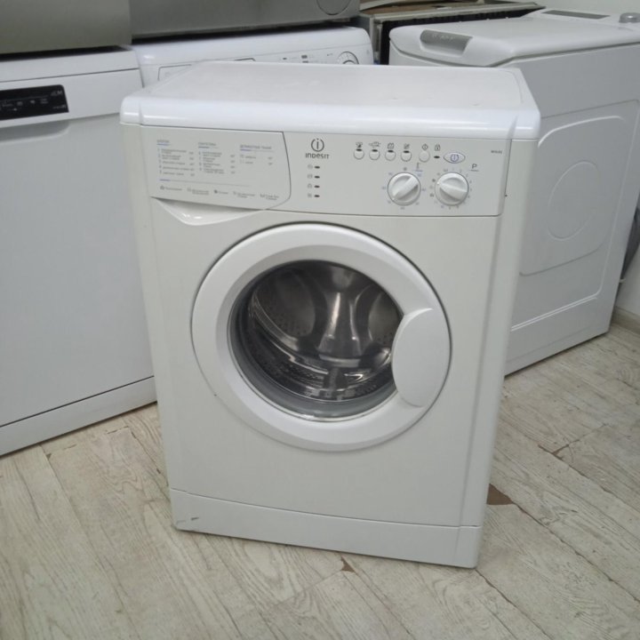 Стиральная машина Indesit 5 кг