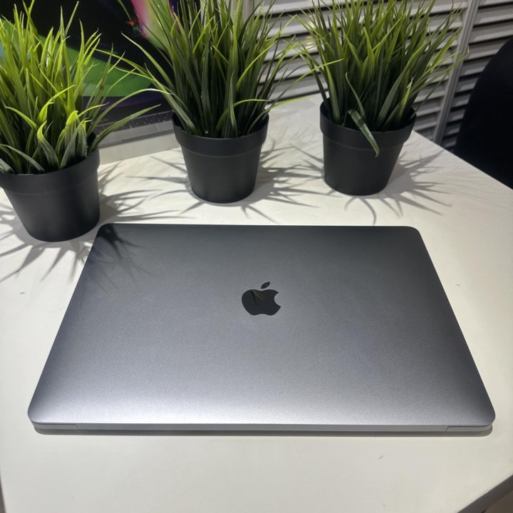 MacBook Pro 13 (2022) 8/512Gb, M2, ц.7, Gray