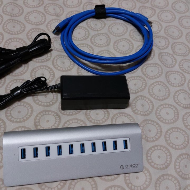 USB-хаб Orico M3H10 (10 портов USB 3.0 + питание)