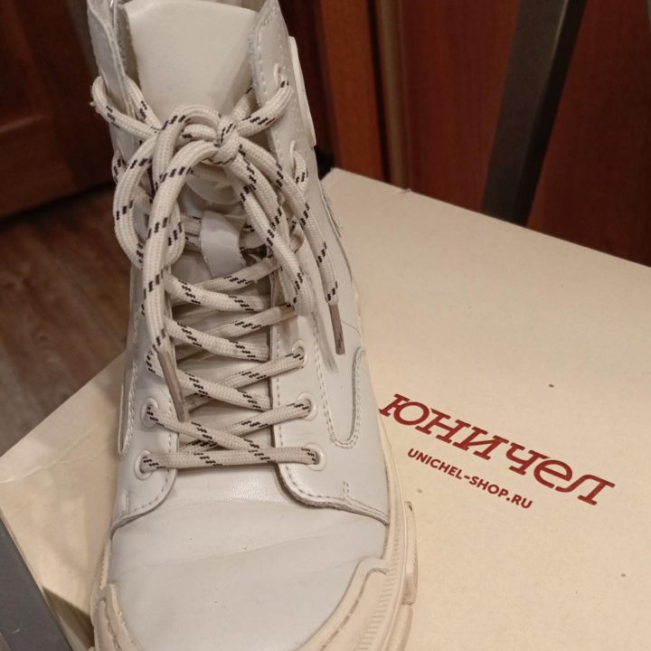 Ботинки для девочки демисезонные