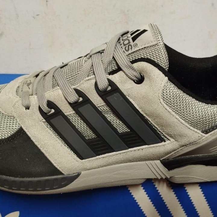 Кроссовки мужские Adidas Torsion