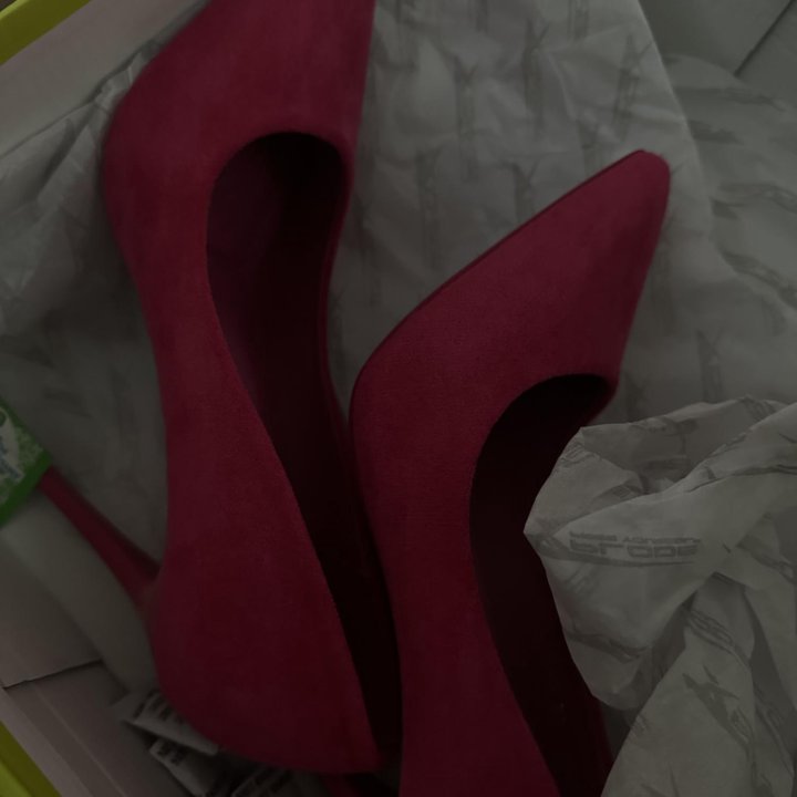 Розовые туфли