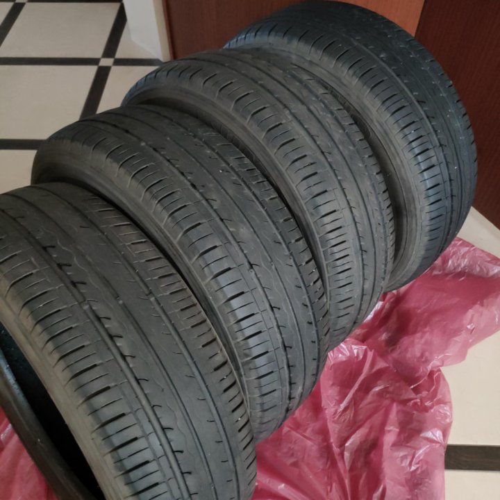 185/65 R15 88H Kumho Solus KH17 летние шины 4 шт