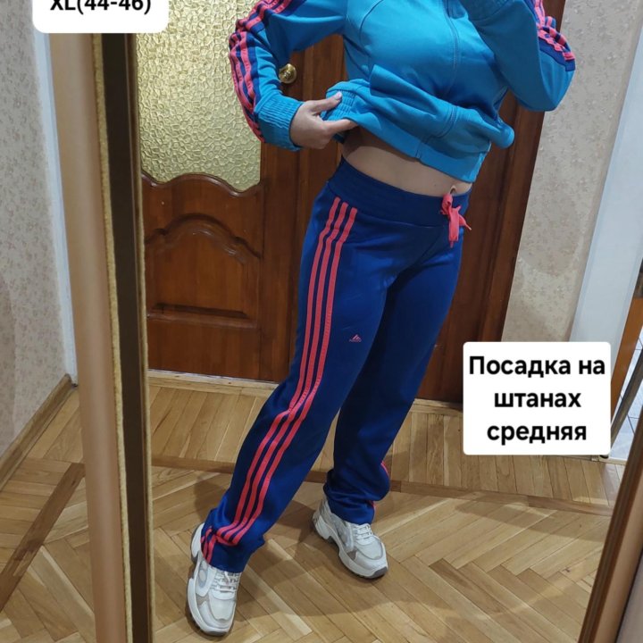 Женский спортивный костюм Adidas