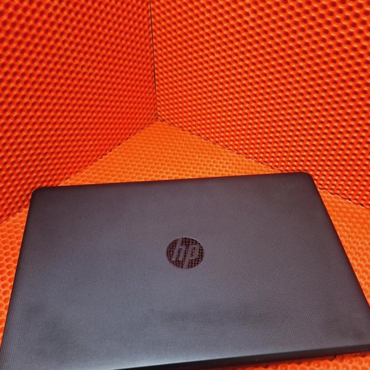 Ноутбук HP 15-bw090ur AMD A6-9220/AMD R5 M330 (Топ