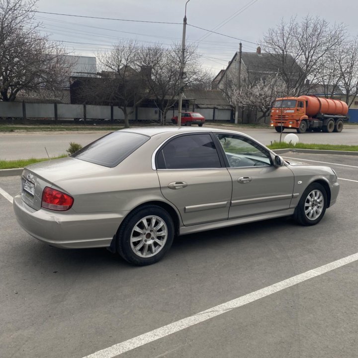 Hyundai Sonata, 2008