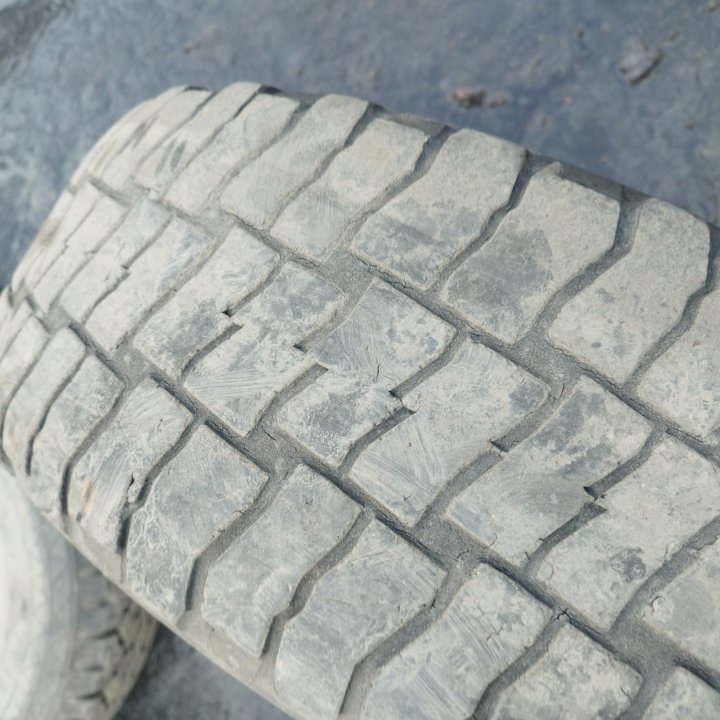 Кама (всесезонка) 235/75 R15 на Штампах 6*139,7