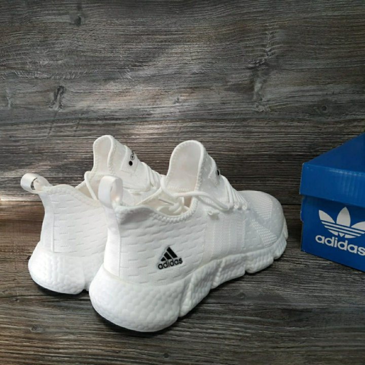 Кроссовки мужские Adidas лето артикул 905 белые