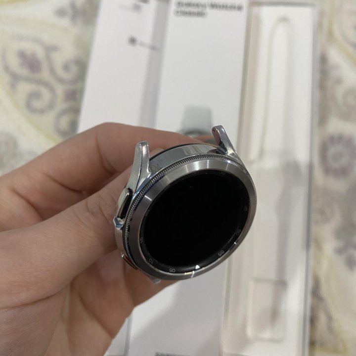 Смарт-часы Samsung Galaxy Watch4 Classic 46mm