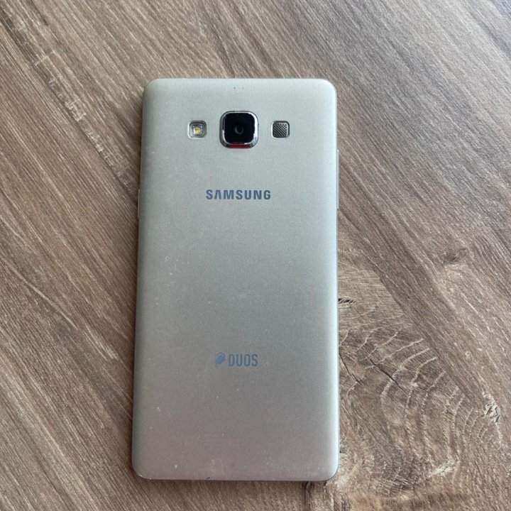 Samsung Galaxy A5 2/16 ГБ