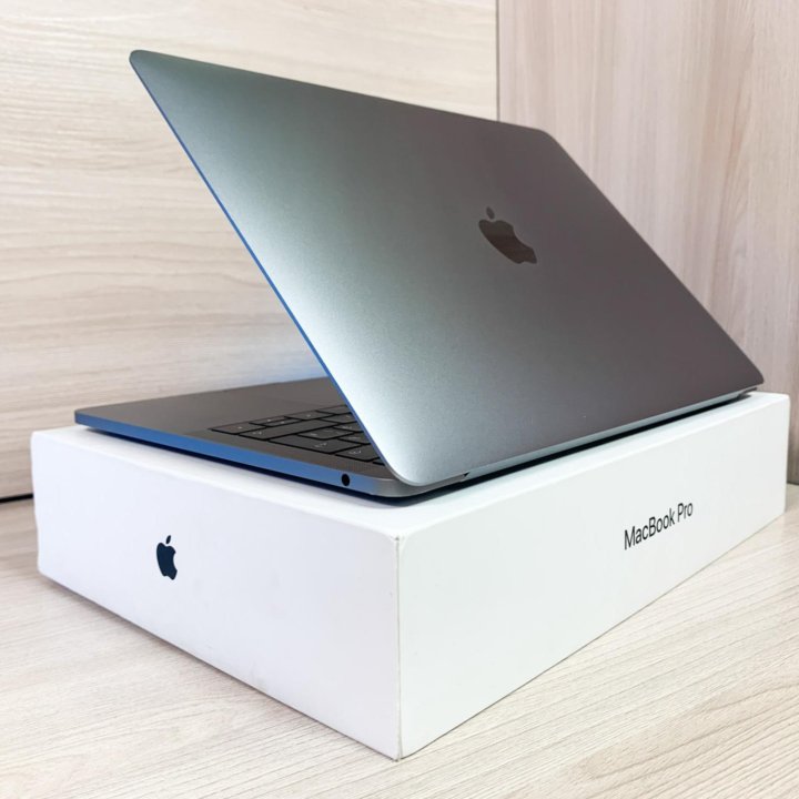 Apple MacBook Pro 13 2017 Core i5 8/256Gb