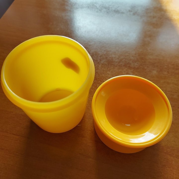 Дорожная подставка для яйца Tupperware