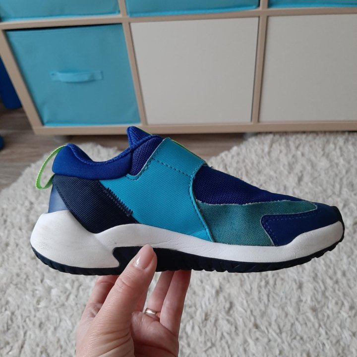 Продам кроссовки Adidas рр.32