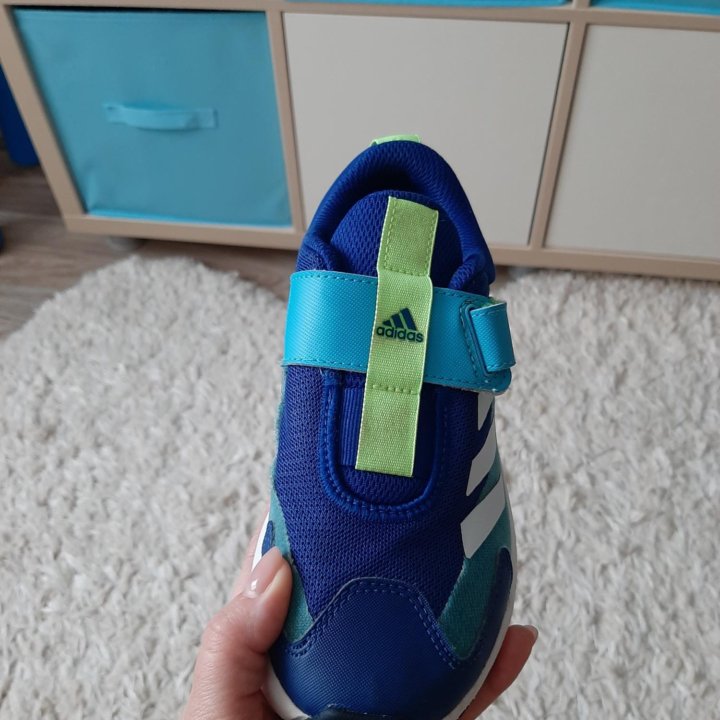 Продам кроссовки Adidas рр.32