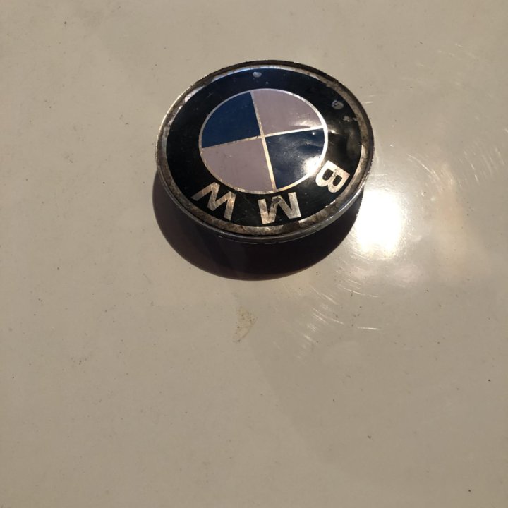 Колпачек на литой диск BMW