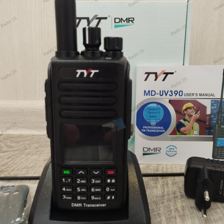 Цифровая рация TYT MD-UV390 PLUS 10W / DMR AES-256