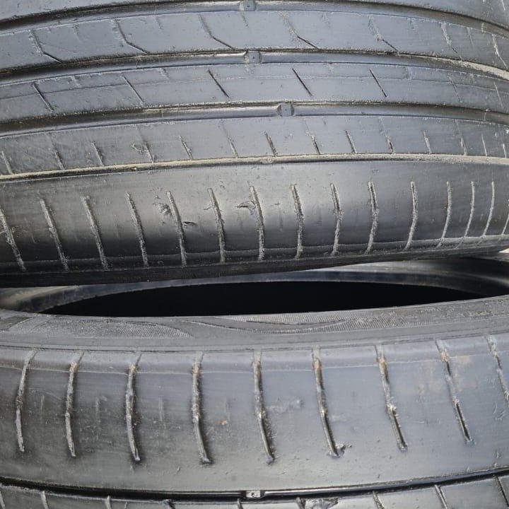 Шины бу лето Kumho 215-55R17 4-2-1шт подбор