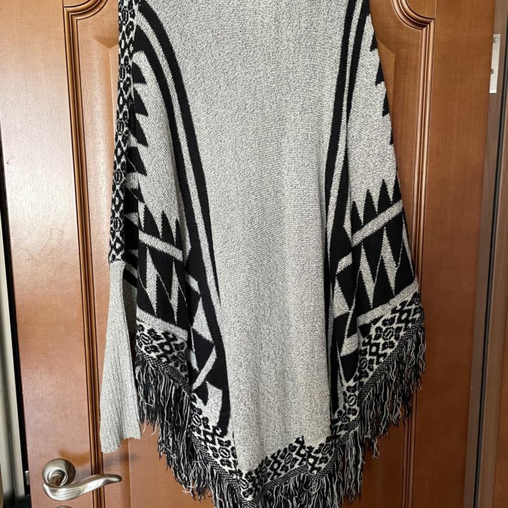 Пончо женское