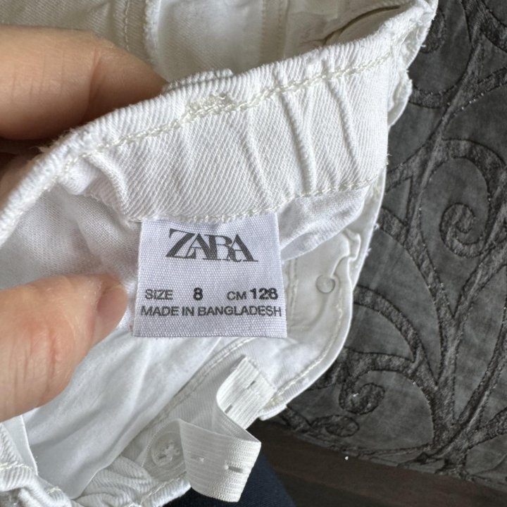 Джинсы Zara