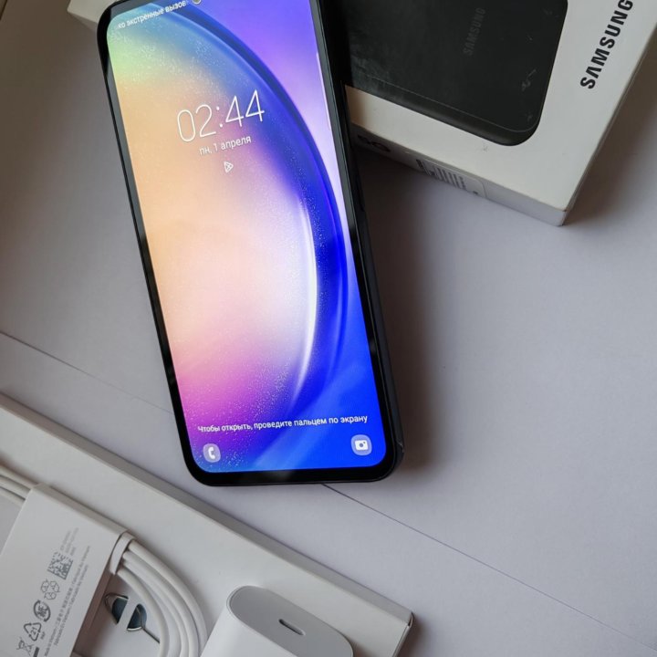 Samsung Galaxy A54 5G 16/256 ГБ( КАК НОВЫЙ)