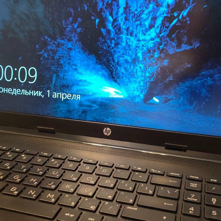 Ноутбук HP Laptop 15 8GB + SSD