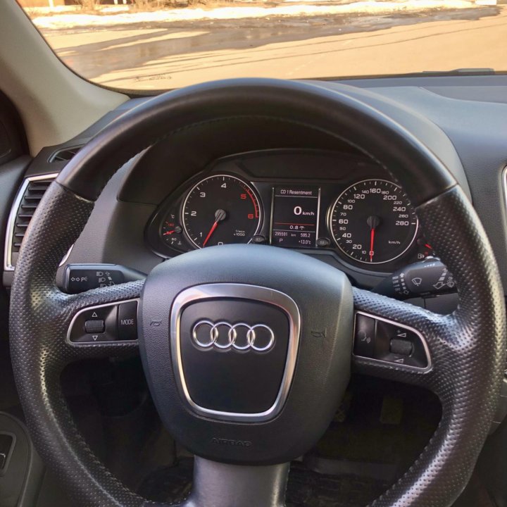 Audi Q5, 2011