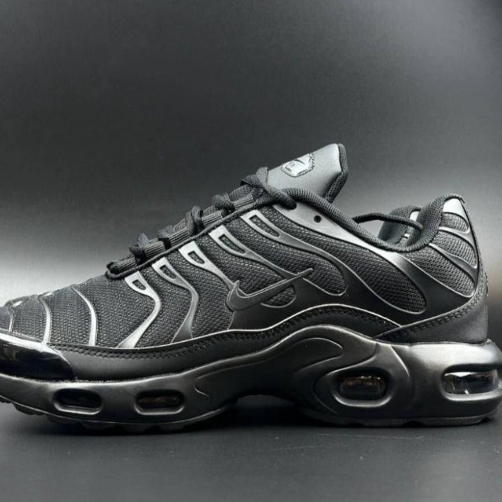 Кроссовки Nike Air Max Tn Plus