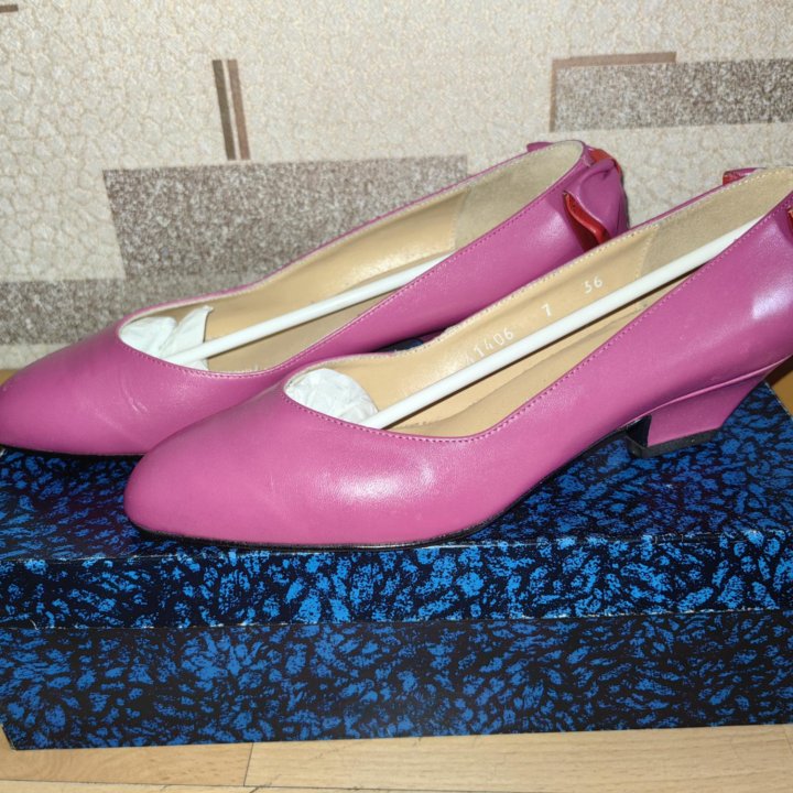 Новые женские туфли Claudia