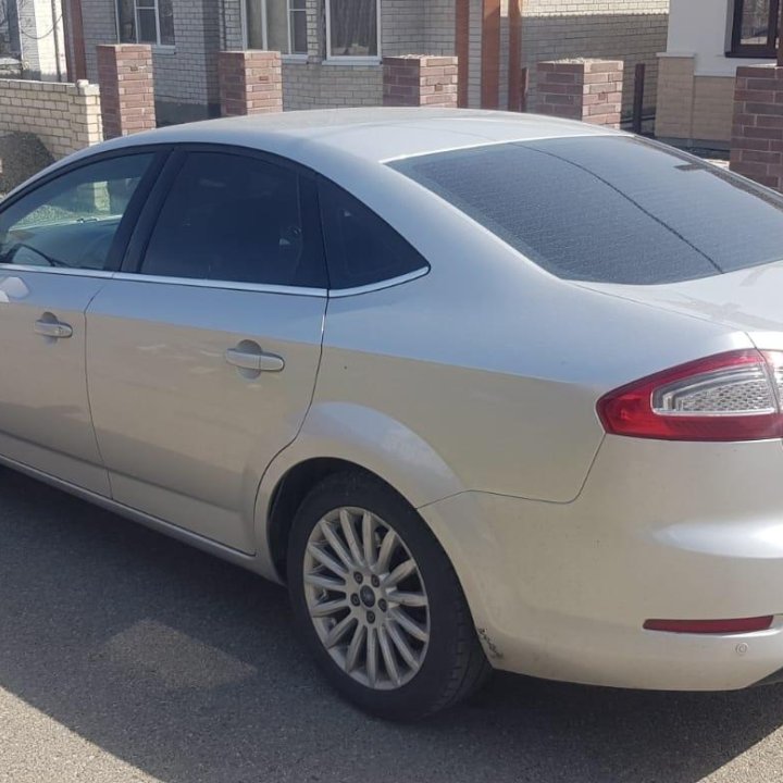 Ford Mondeo, 2011