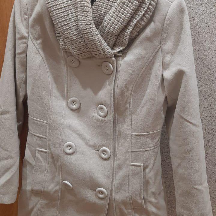 Пальто демисезоннее