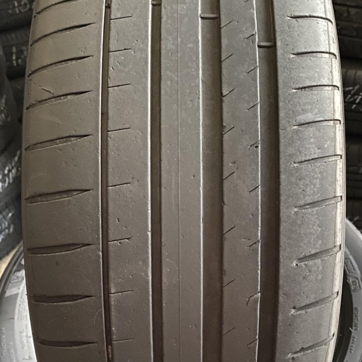 Michelin Pilot Sport 4 225/50 R17☀️